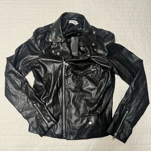 Elegant Black Leather Jacket